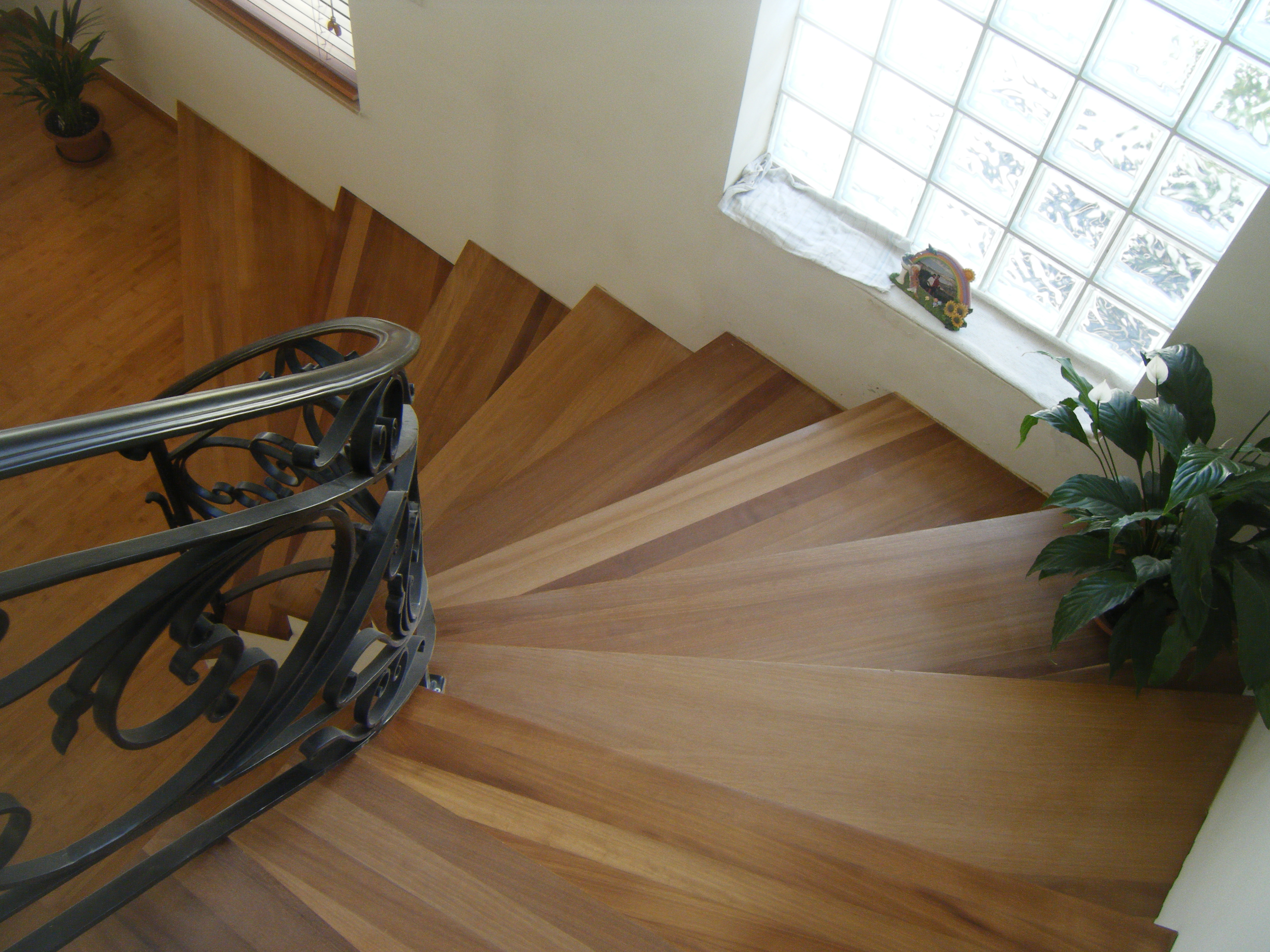 Solid Wood Steps – Demajo Timbers